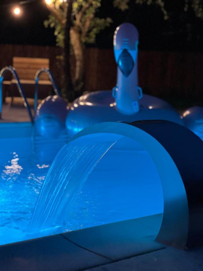 Horace Guesthouse Pool & Hot Tub & Bikes & River Dejani Buitenkant foto