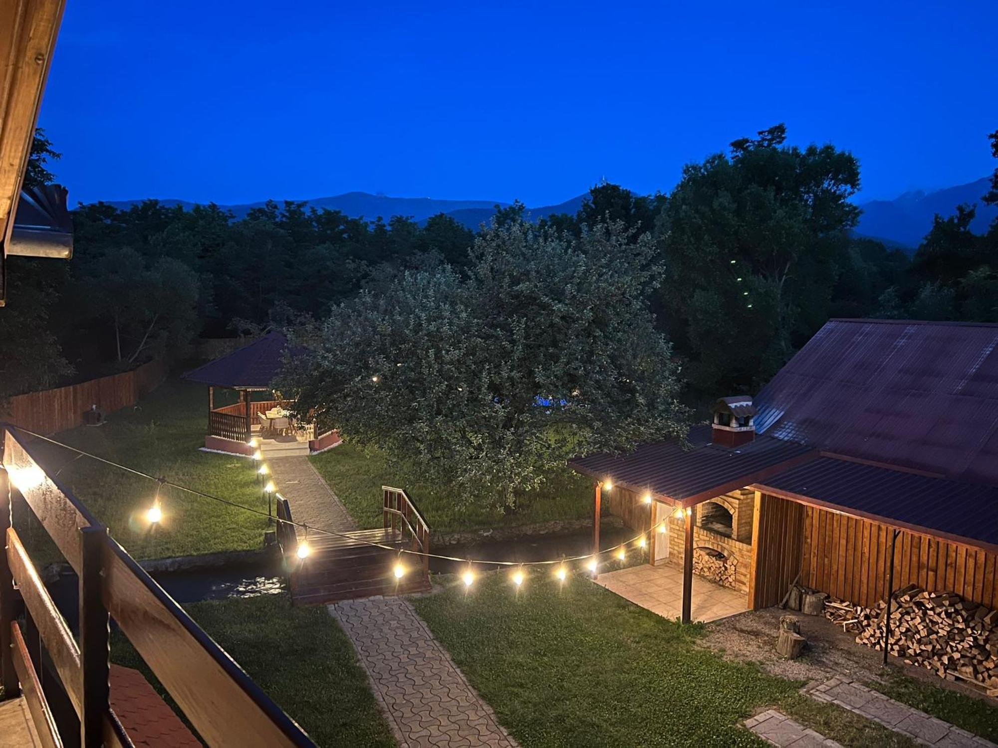 Horace Guesthouse Pool & Hot Tub & Bikes & River Dejani Buitenkant foto